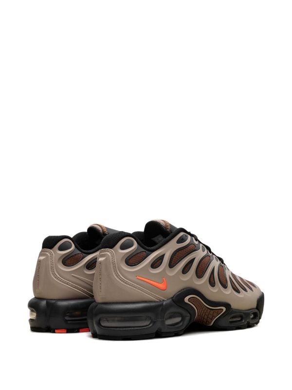 Nike Air Max Plus TN brown Accents & black Laces