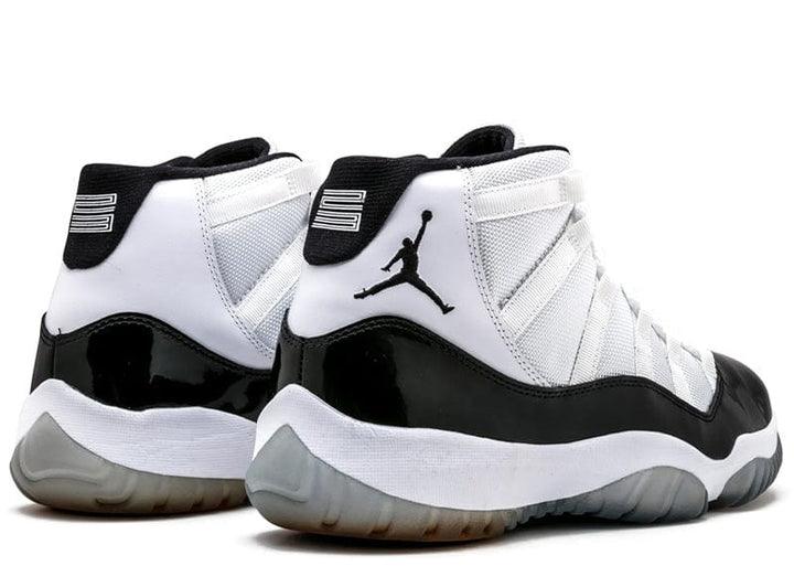 Air Jordan 11 White/Black