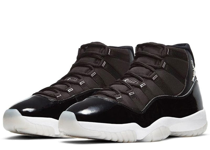 Air Jordan 11 Retro Black/White