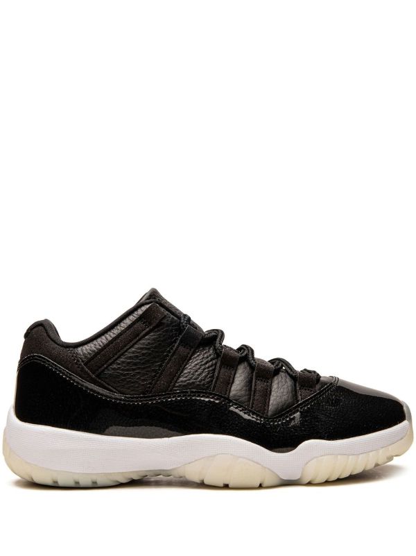 Air Jordan 11 Black/White