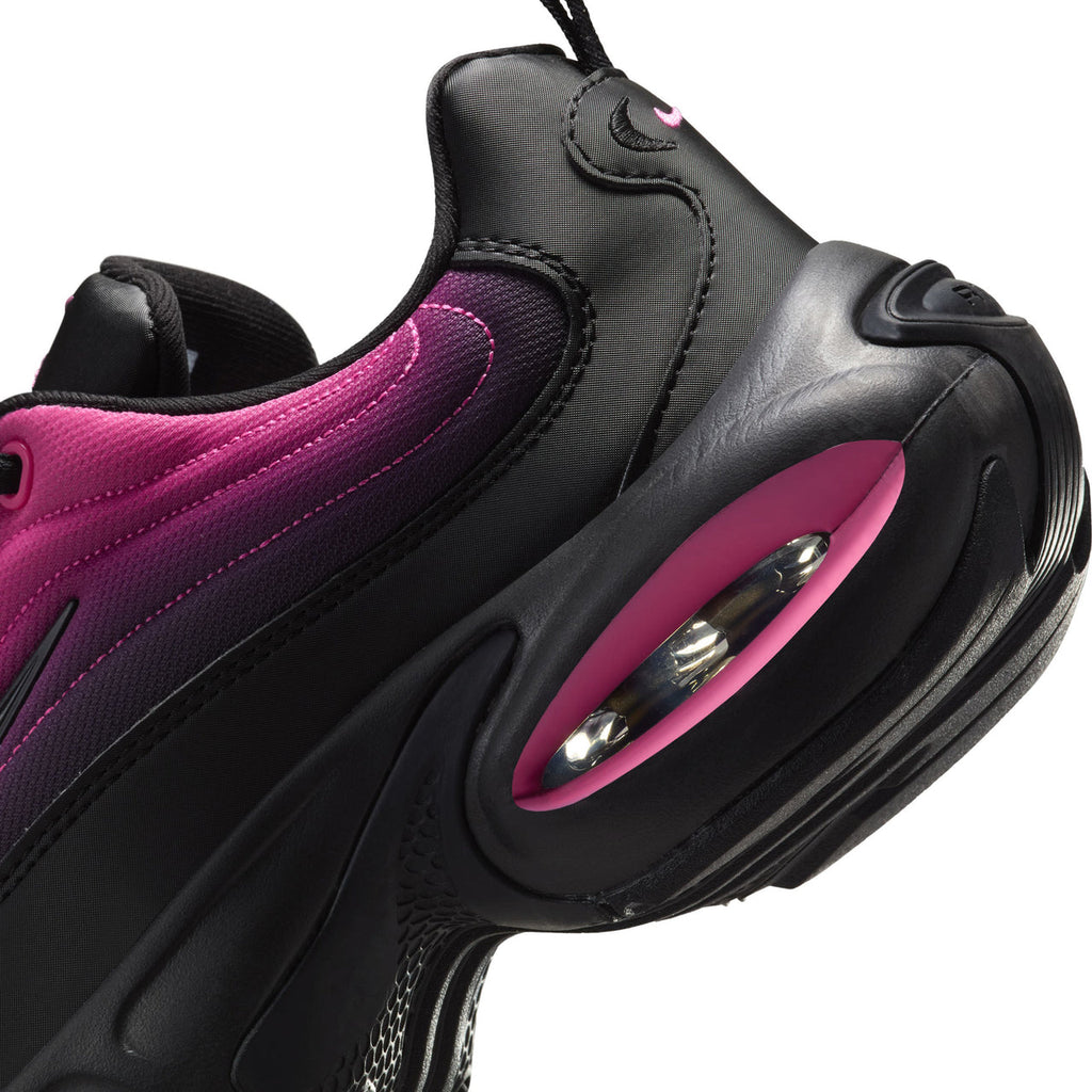 Nike portal ,purple, pink,black gradient, casual, athletic