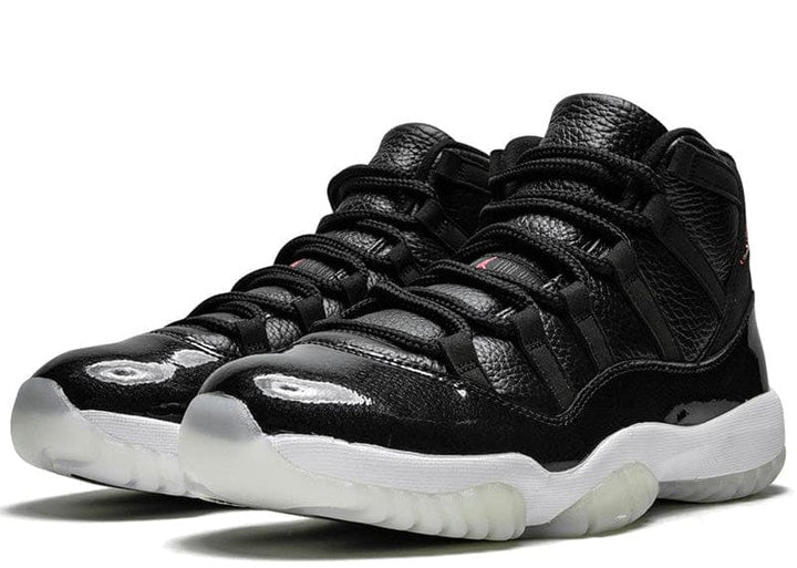Air Jordan 11 Black/White