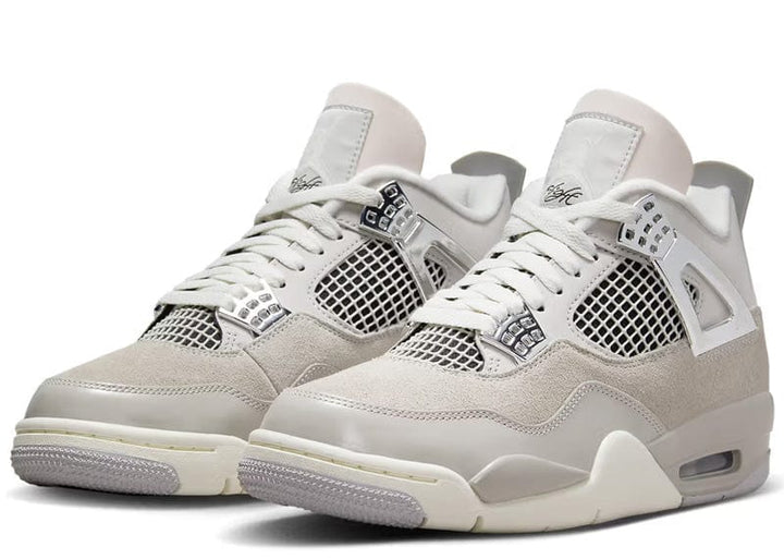 Air Jordan 4 Frozen Light Grey