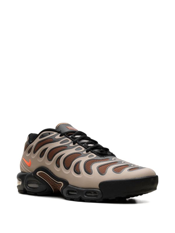 Nike Air Max Plus TN brown Accents & black Laces