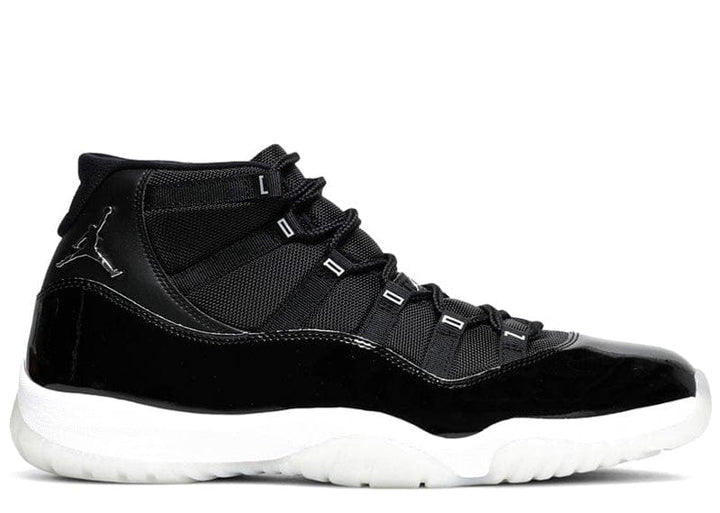 Air Jordan 11 Retro Black/White