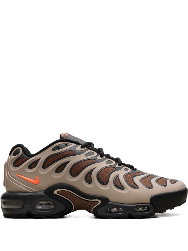 Nike Air Max Plus TN brown Accents & black Laces
