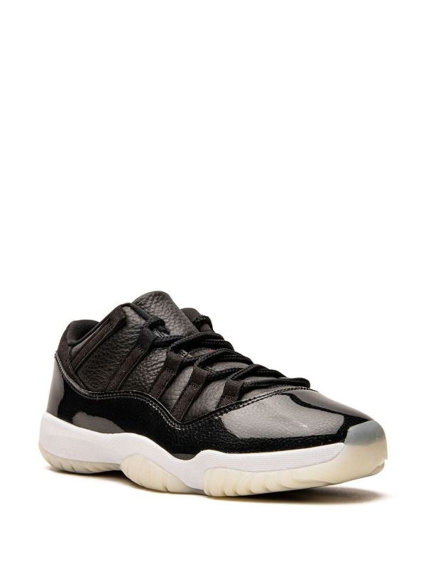 Air Jordan 11 Black/White